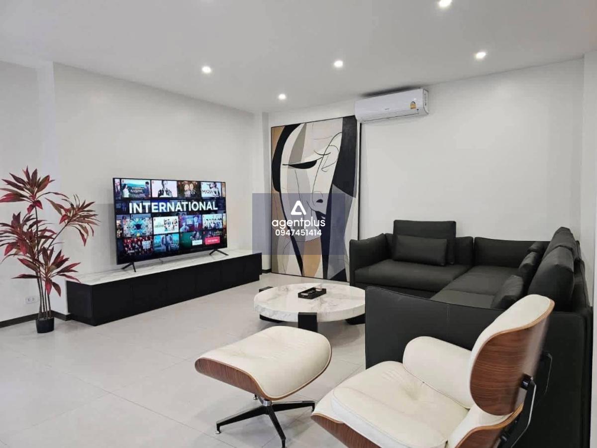 *พูลวิลล่าหรู รีโนเวทใหม่ทั้งหลัง พร้อมอยู่ทันที ภูธารา พัทยา เหมาะทั้งอยู่อาศัยและลงทุน 