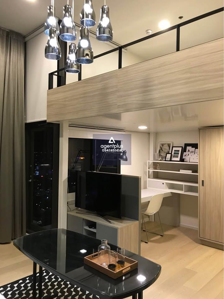 ให้เช่าคอนโดห้อง Loft Duplex ชั้น 27 วิวเมือง ใกล้ MRT พระราม 9