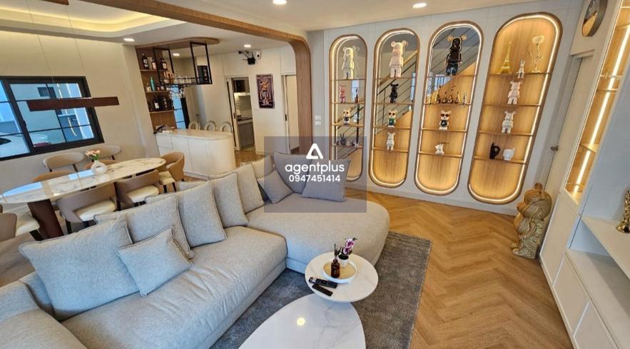 ขาย/เช่า บ้านเดี่ยวหรู Centro บางนา ติดเมกา บางนา พร้อมเข้าอยู่