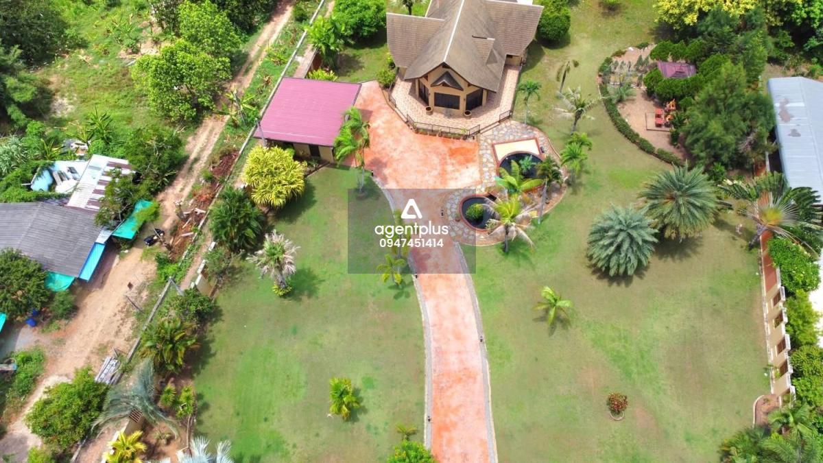 ขายวิลล่าที่ดินผืนใหญ่มาก พร้อมสระว่ายน้ำส่วนตัว – บางเสร่ ของแถมจัดเต็ม