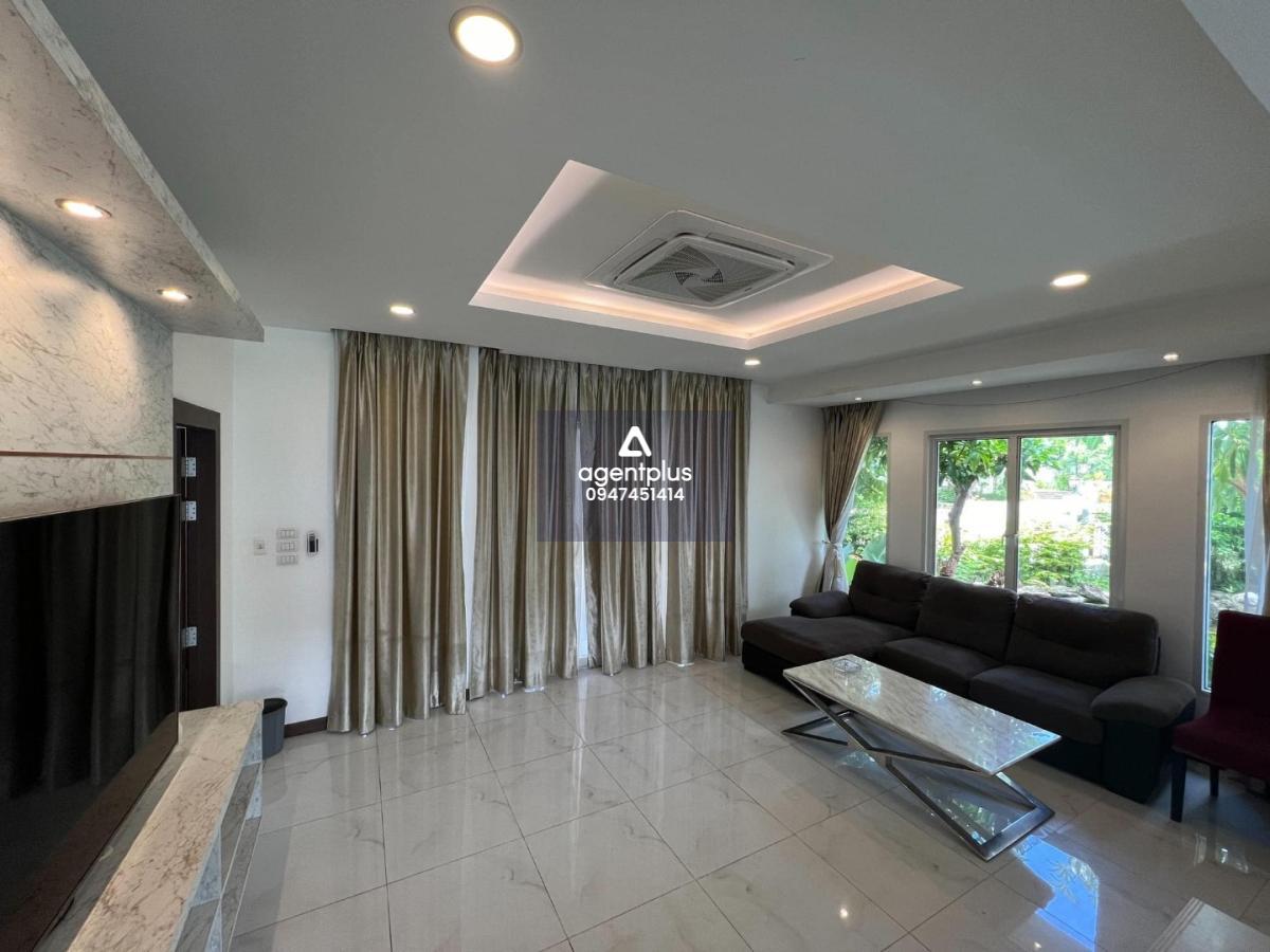 ขายบ้านเดี่ยว 2 ชั้น ตามสภาพ 4 ห้องนอน 3 ห้องน้ำ ทำเล จอมเทียนสาย 2 เดินไปชายหาดจอมเทียนได้