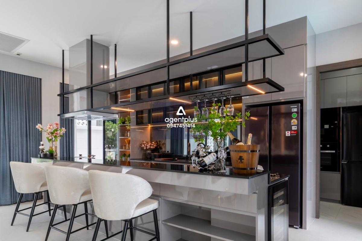 ขาย บ้านเดี่ยวพูลวิลล่า Luxury มาบประชัน บ้านสวยระดับพรีเมียม พร้อมเข้าอยู่
