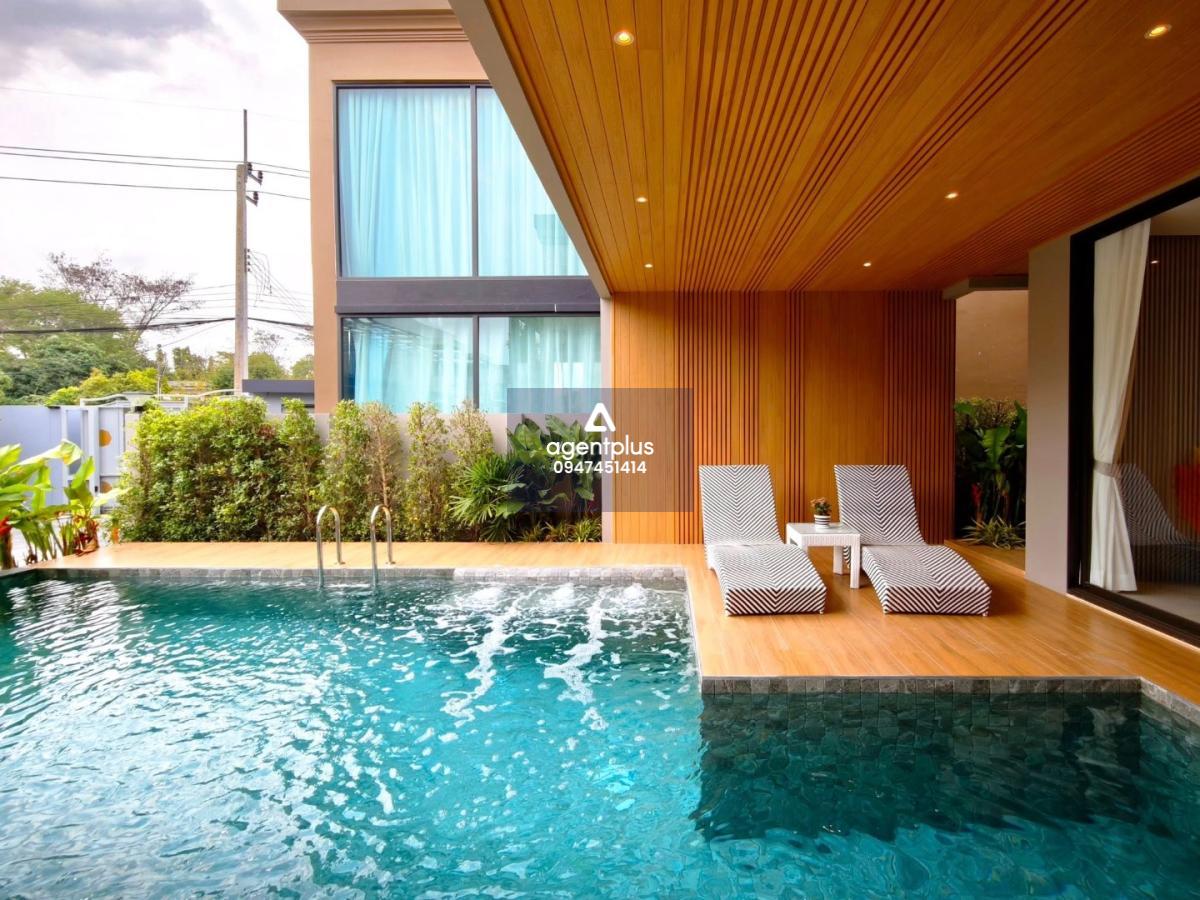 บ้านพูลวิลล่าหรู 2 ชั้นขนาดใหญ่ ฟังก์ชันครบ เหมาะสำหรับอยู่อาศัยจริง ทำเลมาบประชัน พัทยา