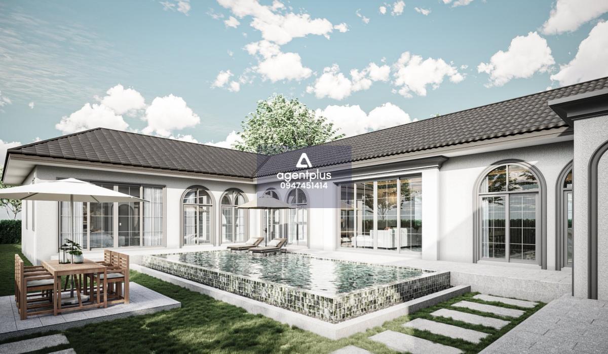 ลักชัวรี่พลูวิลล่าชั้นเดียวสไตล์ Modern Classic ทุกมุมสะท้อนความหรูหราและความอบอุ่น ใกล้ขอบอ่างมาบประชัน พัทยา