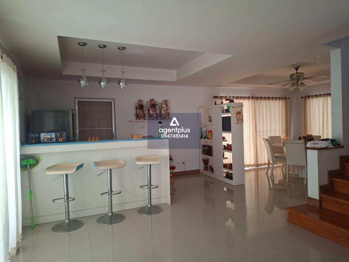 ขายบ้านเดี่ยวมือสองสภาพสวย โรงโป๊ะ 3 ห้องนอน 3 ห้องน้ำ เพียง 4.9 ล้าน