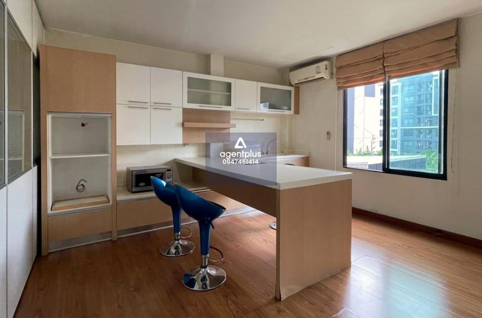 ขายขาดทุน บ้านกลางกรุง ออฟฟิสพาร์ค บางนา กม. 3 ติดถนนใหญ่ ตรงข้ามเซ็นทรัลบางนา เหมาะกับการทำออฟฟิส และอยู่อาศัย ขายพร้อมอุปกรณ์ออฟฟิส เฟอร์ pantry