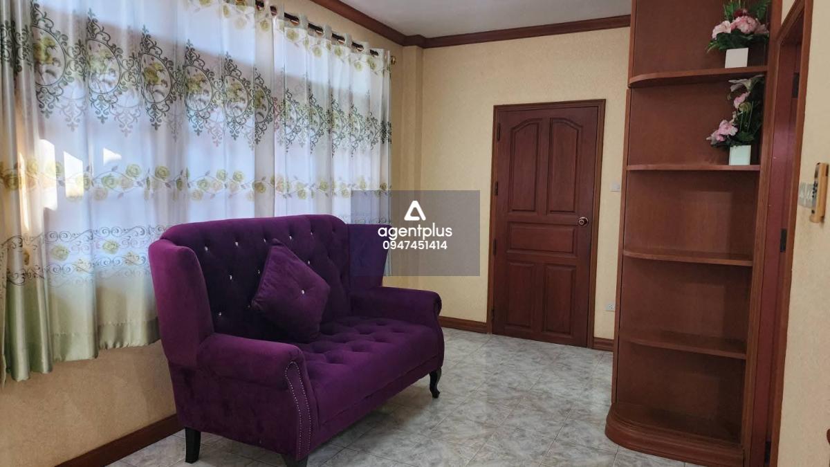 บ้านว่างให้เช่า พื้นที่กว้างสบาย​ ติดทางด่วนไปกรุงเทพ​ฯ พร้อมให้เข้าอยู่ พัทยา