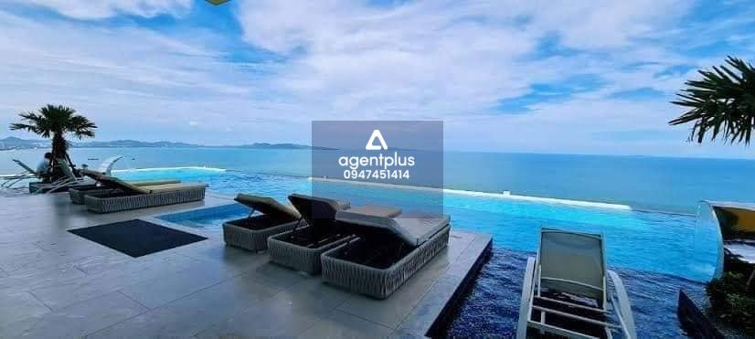 ขายคอนโด Copacabana beach front Jomtian Pattaya 