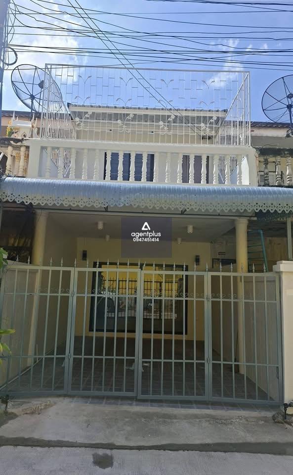 ขายทาวน์เฮาส์ 2ชั้น ซอยเนินพลับหวานพัทยา ใกล้ตลาด