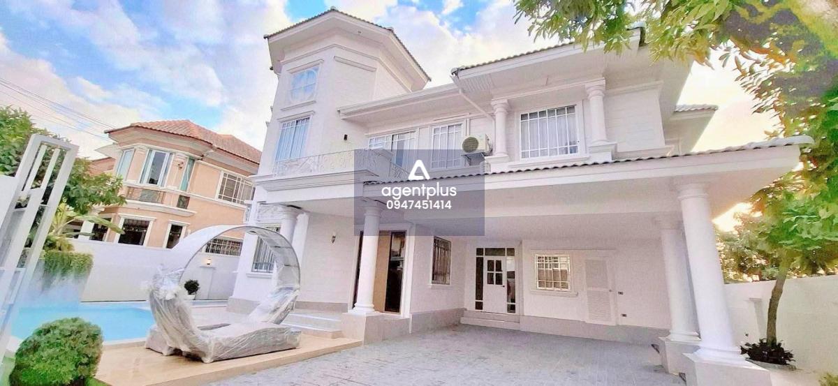 ขายบ้านหรู Modern Classic พร้อมสระส่วนตัว – พัทยาเหนือ