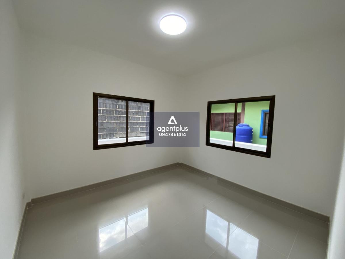 บ้านเดี่ยวชั้นเดียว โครงการขวัญนครวิล ฉะเชิงเทรา ติดถนนในโครงการ เดินทางเข้า-ออกสะดวก