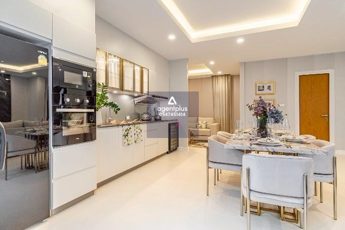 บ้านเดี่ยวทำเลทอง 2 ชั้น พร้อมสระว่ายน้ำ บ้านพร้อมบิ้ว ครบจบที่เดียว หิ้วกระเป๋าเข้าอยู่ได้เลย รังสี วิลเลจ พัทยา