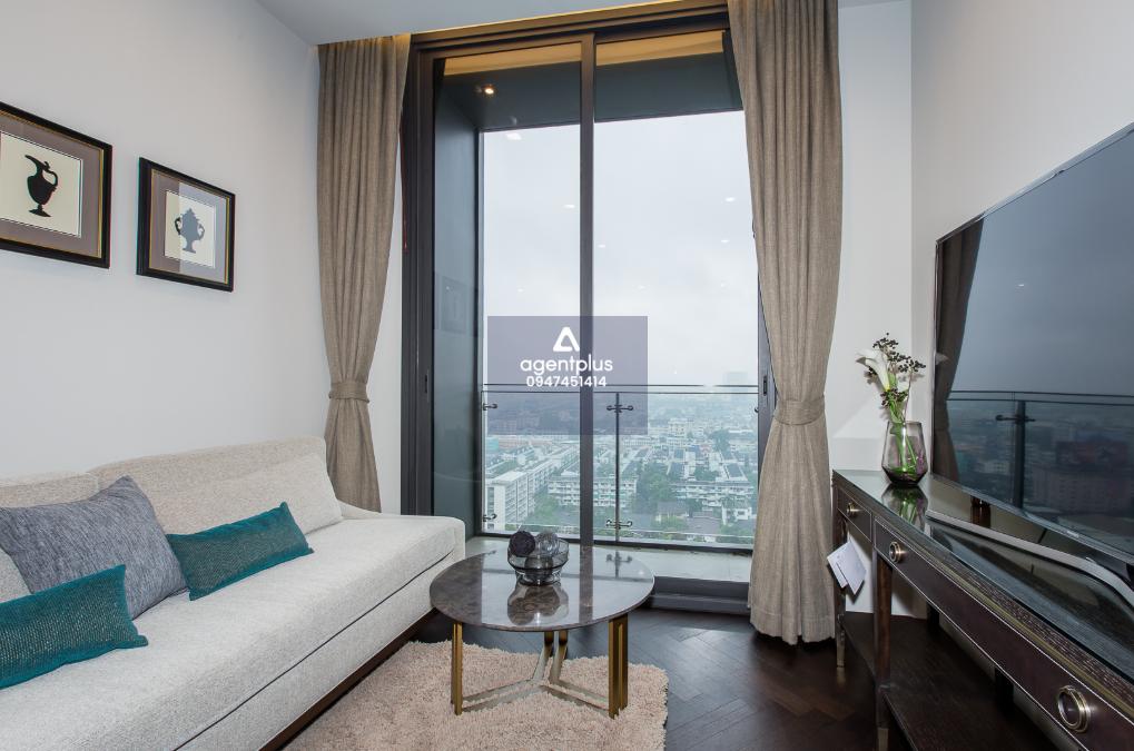 คอนโดลักชัวรี เดอะ โมนูเมนต์ สนามเป้า  ใจกลางพญาไท วิวเมืองสุดหรู ใกล้ BTS สนามเป้า