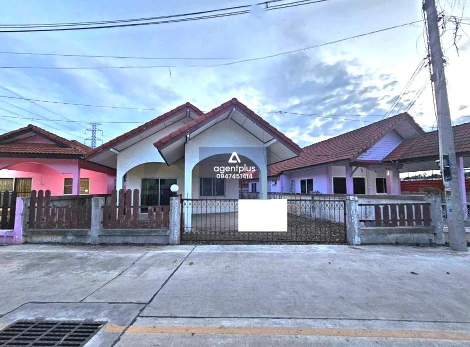 บ้านเดี่ยวชั้นเดียว โครงการเอส ที แลนด์แอนด์เฮาส์ ชลบุรี อยู่ในแหล่งชุมชน การเดินทางสะดวก ซอยสุขสมบูรณ์ 5/5 ถนนสุขสมบูรณ์