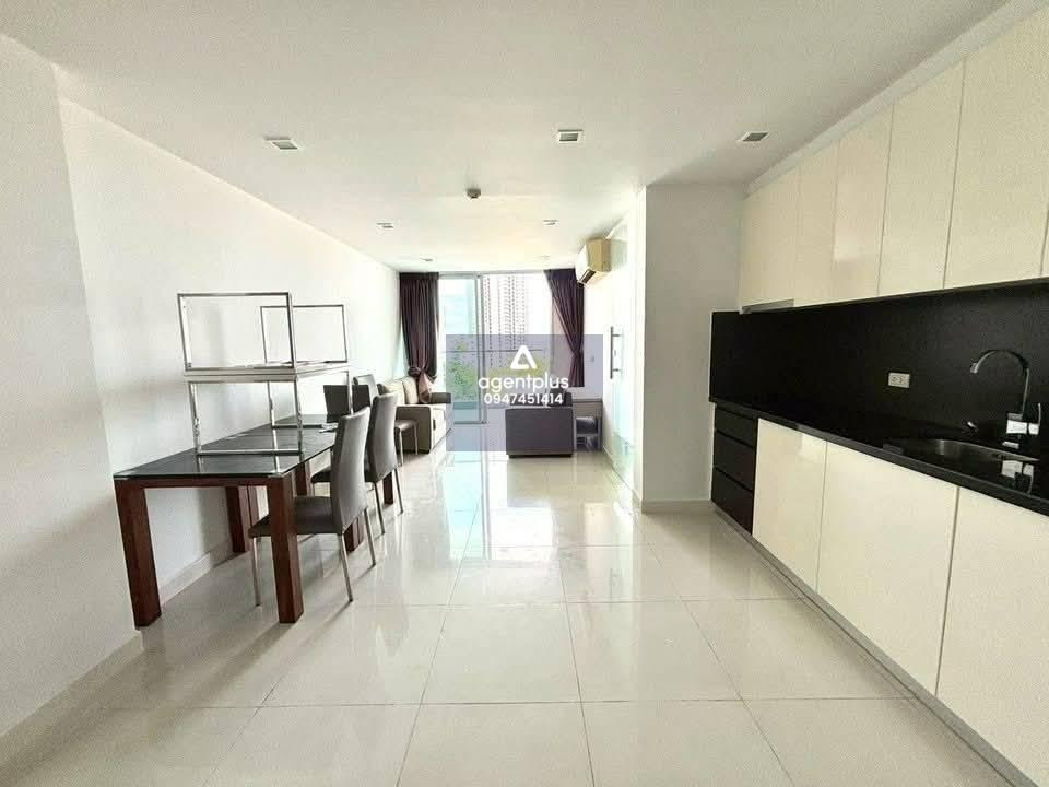 ark Royal 3 Pratumnak Condominium สำหรับ ขาย ชื่อต่างชาติ