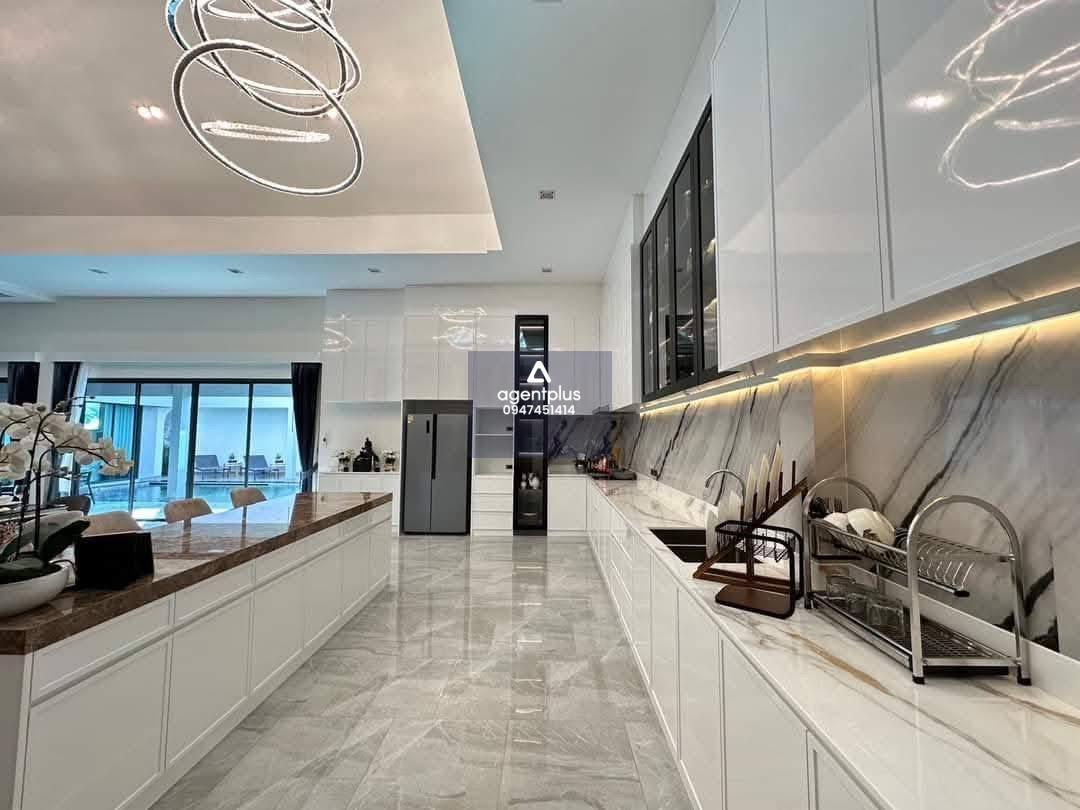 ขายบ้านหรู ทุ่งกลมตาลหมัน ห้วยใหญ่ ใกล้อ่างเก็บน้ำ เฟอร์ครบพร้อมอยู่