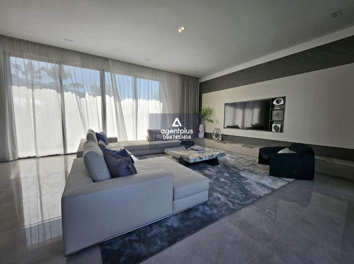 ขาย/ให้เช่าพูลวิลล่าหรู ห้วยใหญ่พัทยา 5ห้องนอน ใกล้โรงเรียนนานาชาติ สนามกอล์ฟ