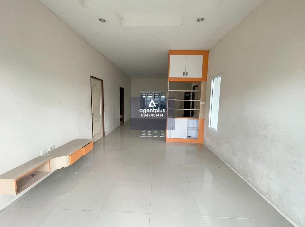 พิณสิริ ระยอง บ้านเดี่ยวชั้นเดียว ทำเลดีในแหล่งชุมชน การเดินทางสะดวก ซ.เทศบาล 1 แยกจากถนนเทศบาลพัฒนา ห่างจากสี่แยกไฟแดงลุงอุ้ย ประมาณ 1.4 กิโลเมตร