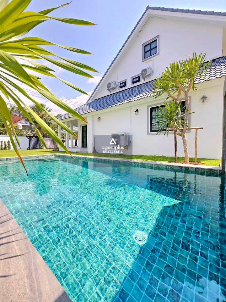 ขายบ้านเดี่ยว 4ห้องนอน พร้อมสระว่ายน้ำส่วนตัวทำเล ซอยทุ่งกลม-ตาลหมัน (พัทยา) ทำเลดี เดินทางสะดวก