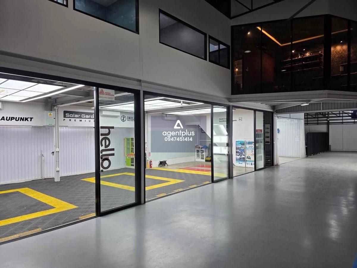 *ให้เช่า โกดังและโชว์รูม ย่านพระราม 9