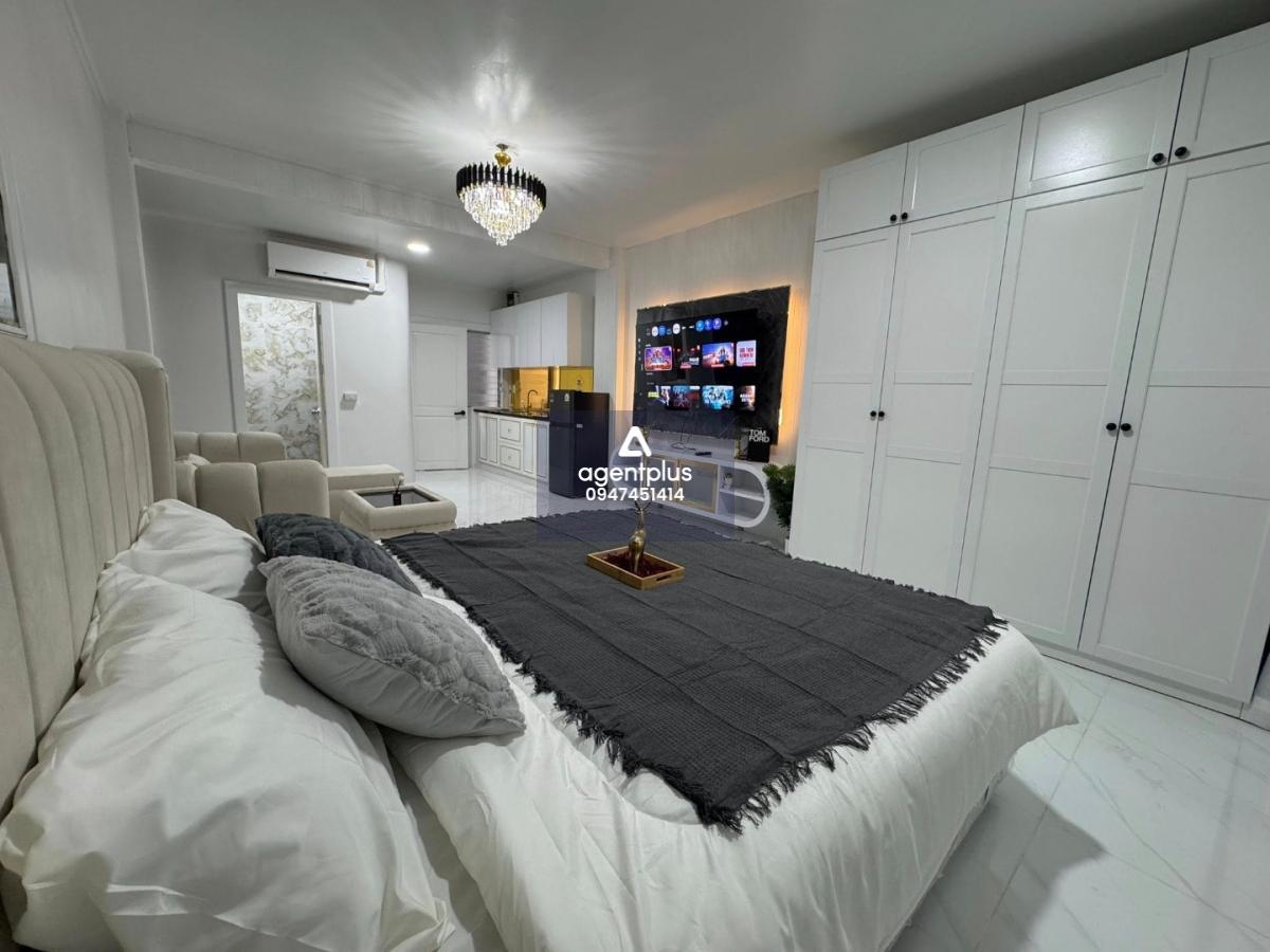 ขายคอนโด รีโนเวทใหม่ เฟอร์นิเจอร์ใหม่ทั้งชุด พร้อมเข้าอยู่ บ้านสวนลลนา ห่างหาดจอมเทียนเพียง 1 กม.