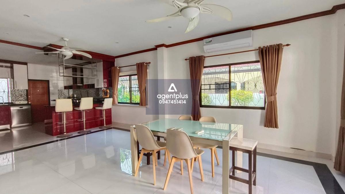 ให้เช่าบ้านทำเล ใกล้กับหาดจอมเทียนเมืองพัทยา หมู่บ้าน รอยัล พาร์ค พัทยา