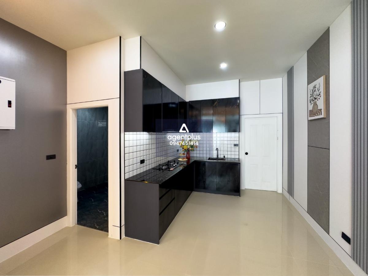 ขาย บ้านเดี่ยวหลังมุม พร้อมสระว่ายน้ำ Garden View 2