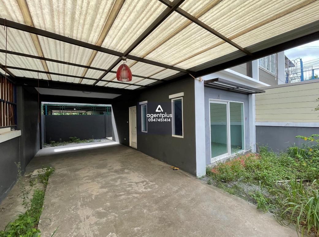 ทาวน์เฮ้าส์ 2 ชั้น ทำเลดีใกล้ถนนทางหลวง 3289 โครงการกรีนเนอรี่ทาวน์ บ้านบึง