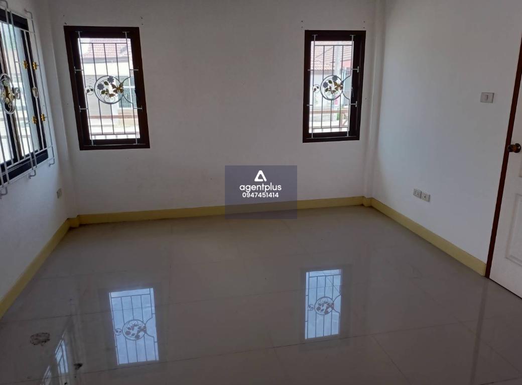 ศศิธร 26 ระยอง บ้านเดี่ยวชั้นเดียว (หลังมุม) ทำเลดี ติดถนน ตั้งอยู่ในแหล่งชุมชน