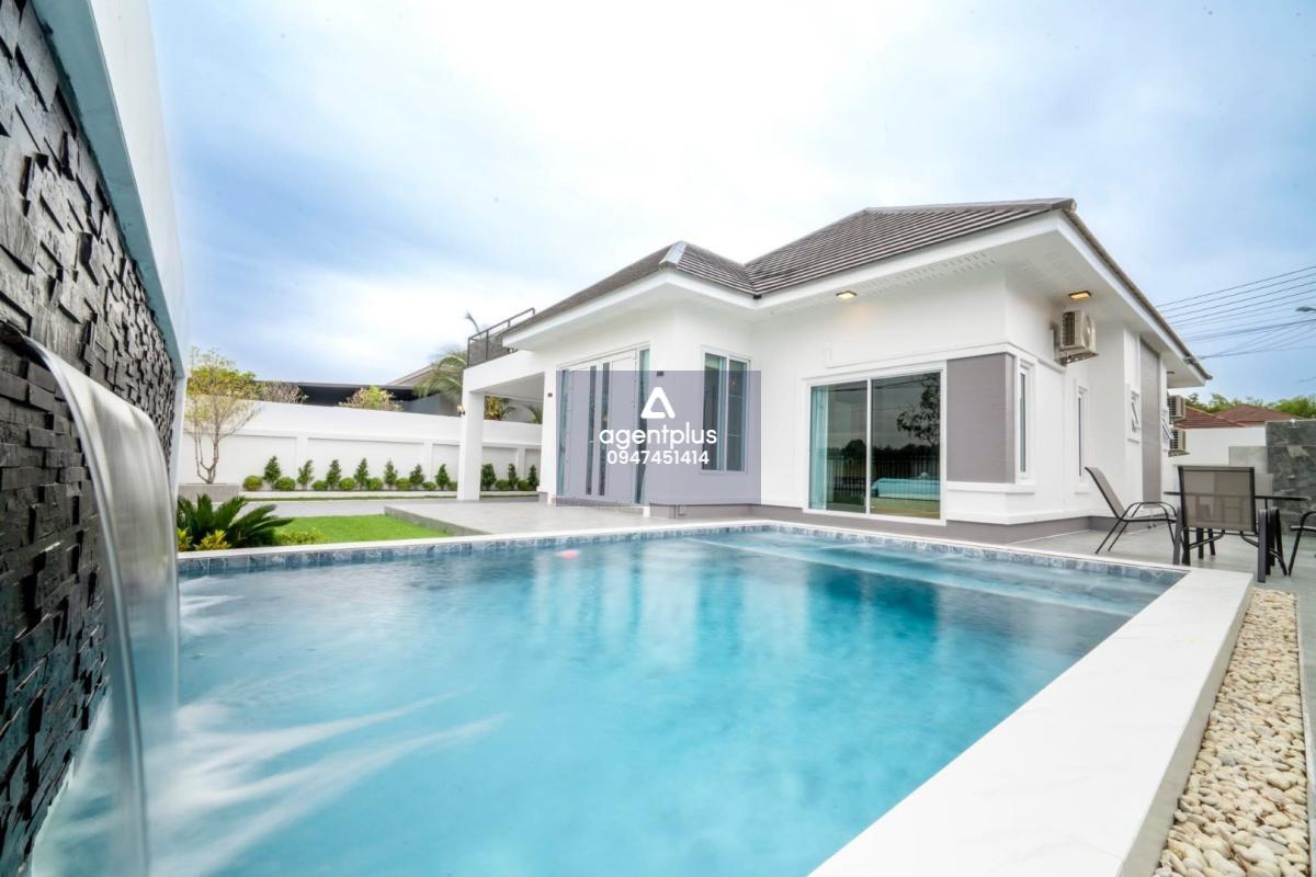 บ้านเดี่ยวพร้อมสระว่ายน้ำ ทำเลดี หน้าบ้านติดบึง 