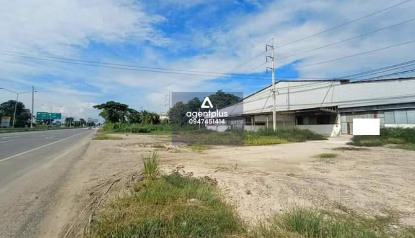  ให้เข่า โกดังขนาดใหญ่ติดถนนนครสวรรค์-พิษณุโลก