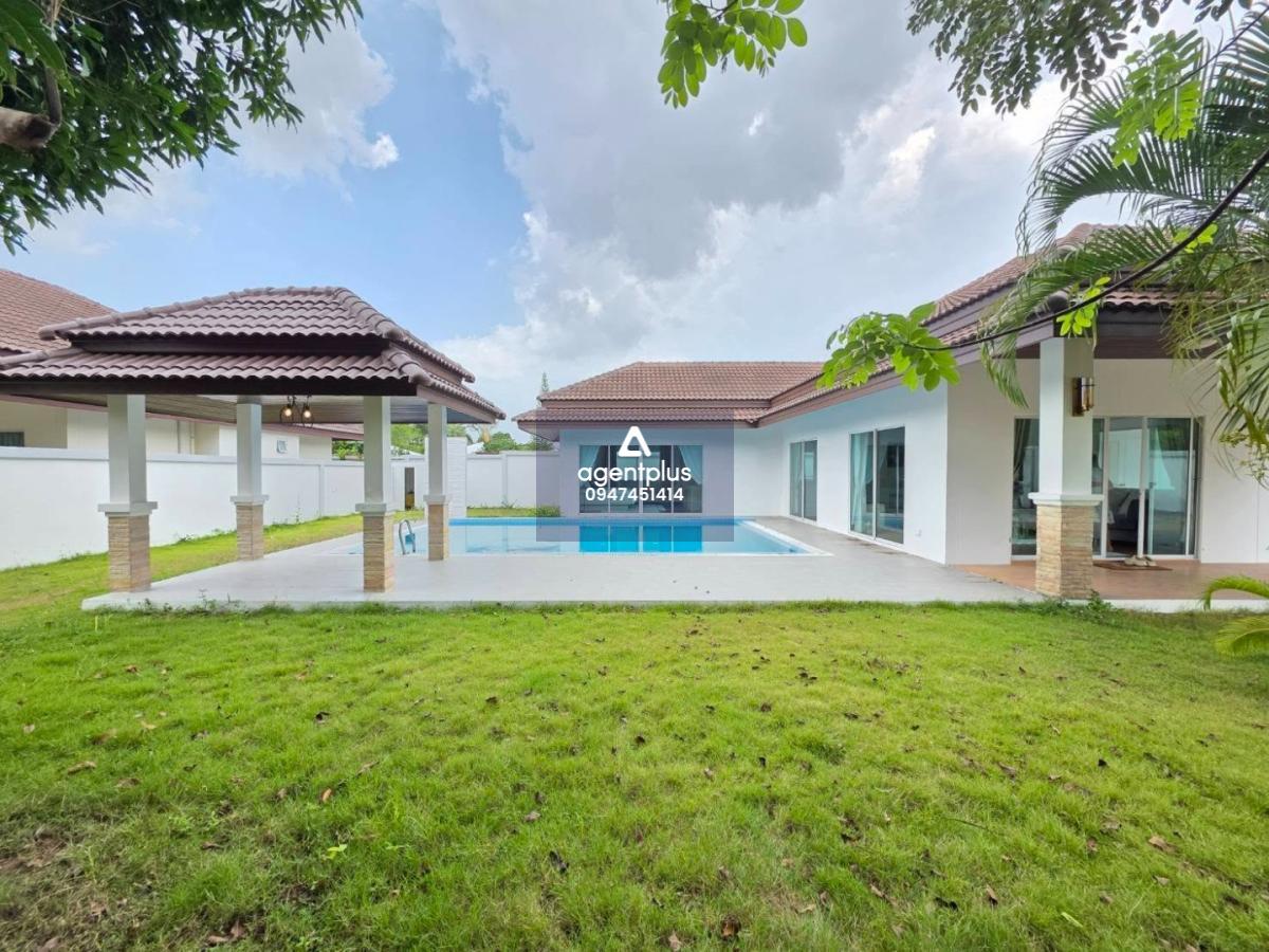 ขายพูลวิลล่าห้วยใหญ่มีทั้งหมด 15 หลัง ห่างชายหาดนาจอมเทียน 12 นาที