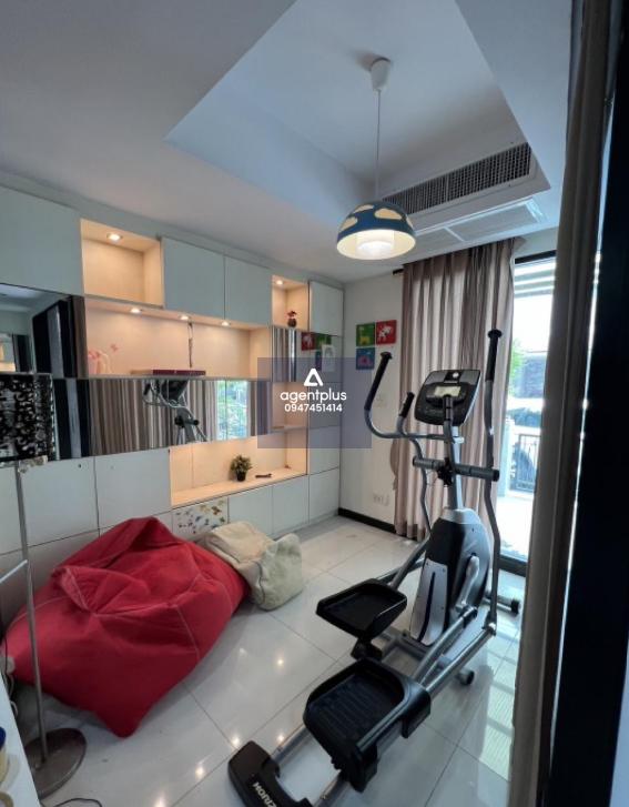 ขายทาวน์โฮม 3 ชั้น(หลังมุม) มบ.ศุภาลัยวิลล์-รัชดา 32 พร้อมเฟอร์นิเจอร์บิ้วอินทั้งหลัง สามารถเข้าอยู่ได้ทันที เดินทางสะดวกเพราะอยู่ใกล้รภไฟฟ้า 2 สาย(MRT - ลาดพร้าว และรถไฟฟ้าสายสีเหลือง- ลาดพร้าว)