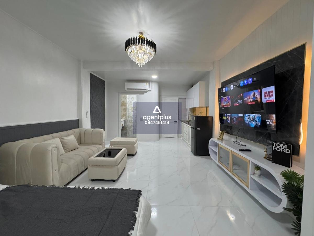 ขายคอนโด รีโนเวทใหม่ เฟอร์นิเจอร์ใหม่ทั้งชุด พร้อมเข้าอยู่ บ้านสวนลลนา ห่างหาดจอมเทียนเพียง 1 กม.