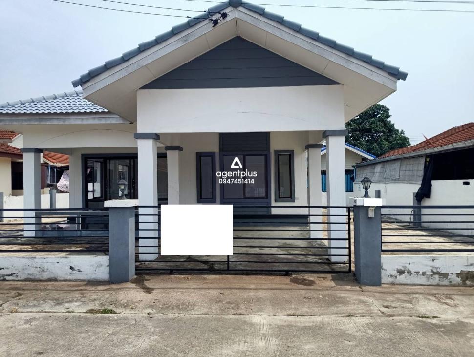 บ้านเดี่ยว โครงการบ้านชื่นสุข 11 บ้านฉาง ปรับปรุงใหม่ ทำเลดี เดินทางสะดวก อยู่ในแหล่งชุมชน อยู่ระหว่างถนนสุขุมวิทและ ทล.36