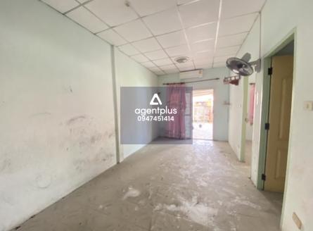 ขายด่วน! บ่อวินเมืองทอง 2 ใกล้นิคม บ้านพื้นที่กว้าง คุ้มราคา 