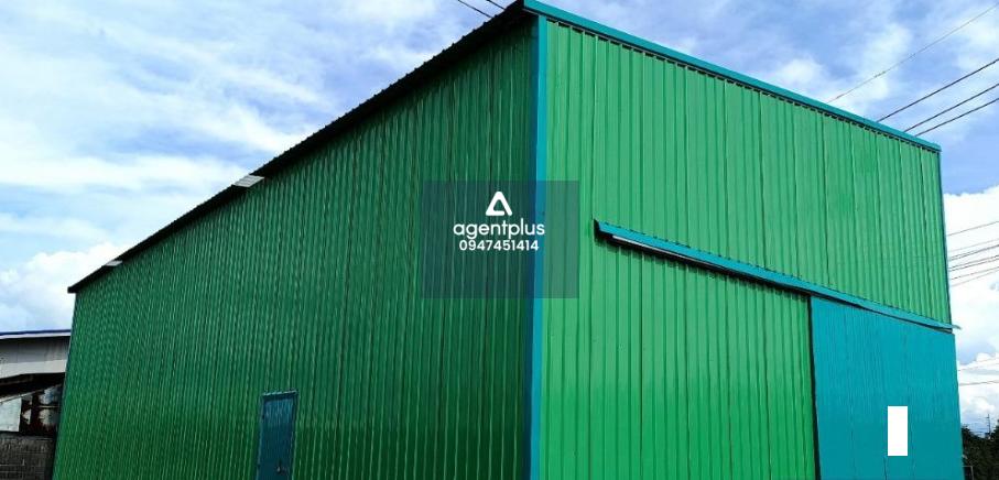 *ให้เช่าโกดังใหม่ ราคาถูก ติดถนนใหญ่  บางปะอิน ไปได้เหนือใต้ออกตก 