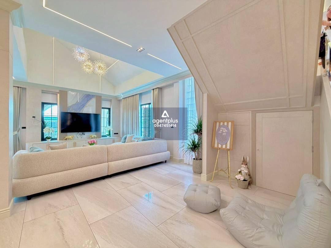 ขายคฤหาสน์หรู ซอยสยามคันทรีคลับ ใกล้มอเตอร์เวย์พัทยา 