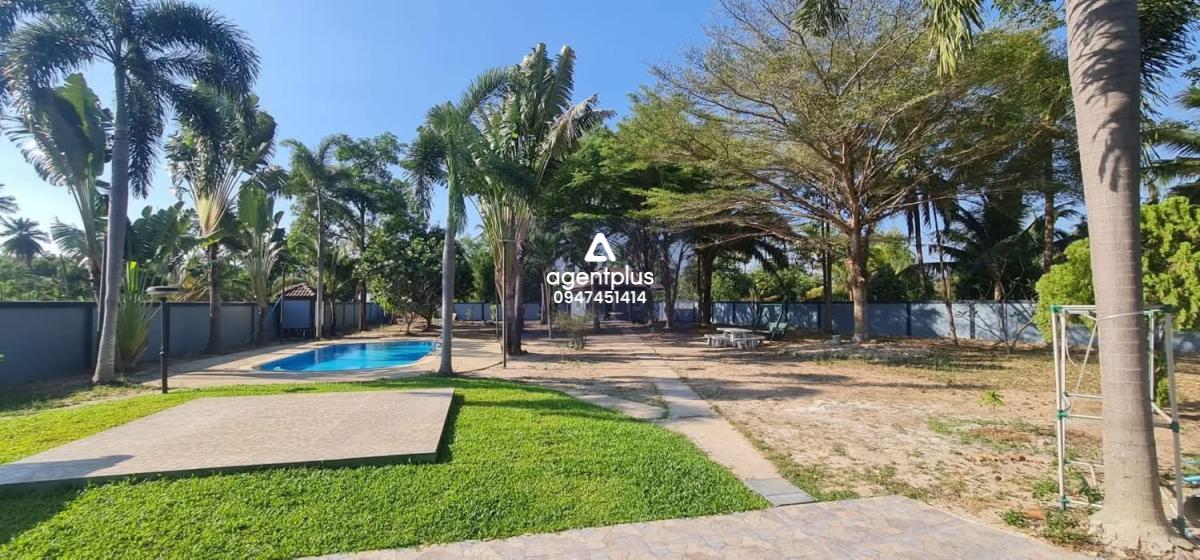 ขายบ้านหลังใหญ่ พร้อมสระ เนื้อที่กว้างมาก หนองมะนาว พัทยา