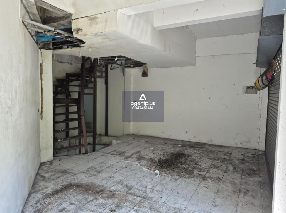 อาคารพาณิชย์ 3 ชั้น การคมนาคมสะดวก สาธาณูปโภคพื้นฐานครบครัน