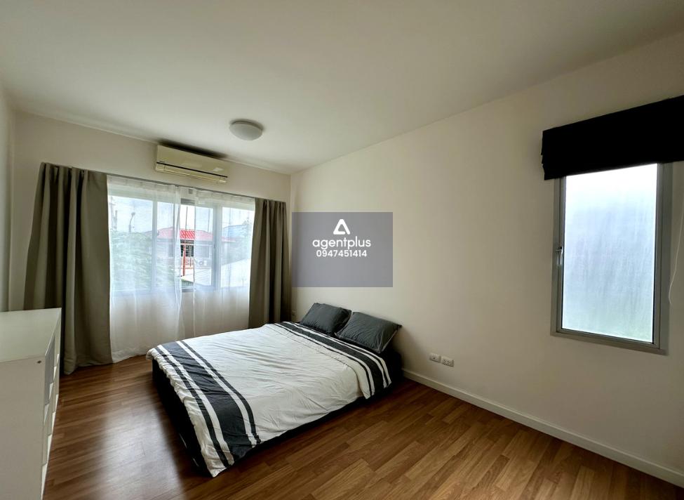 ลดราคา ทาวโฮม3 ชั้น 36.10 ตรว. หลังมุมมีสวนด้านข้าง หน้าบ้านลึกพิเศษ 2 จอด ต่อเติมครัวบิ้วอินท์