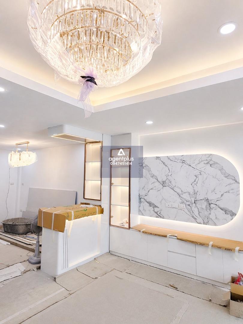 ขาย ทาวน์เฮาส์ ซอยสยามคันทรีคลับบ้านรีโนเวทใหม่ ใกล้เสร็จ 80% 