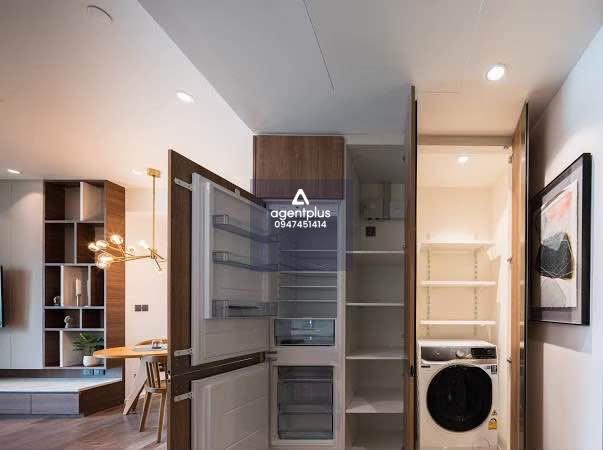  ให้เช่าคอนโด 2 ห้องนอน อโศก–สุขุมวิท  Luxury Condo วิวเมือง เฟอร์ครบ