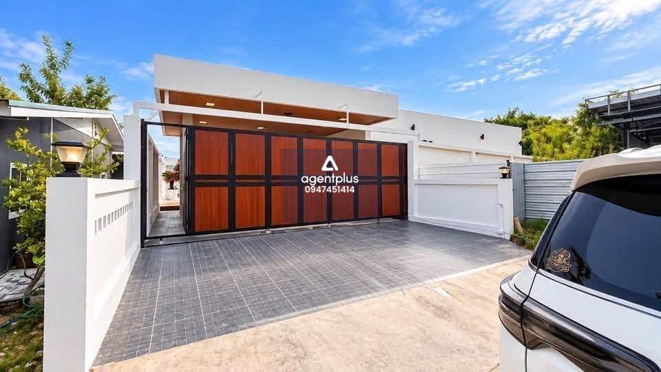 ให้เช่าพูลวิลล่า 4 ห้องนอน ทุ่งกลม-ตาลหมัน พัทยา  สระส่วนตัว ทำ Pool Villa รายวันได้