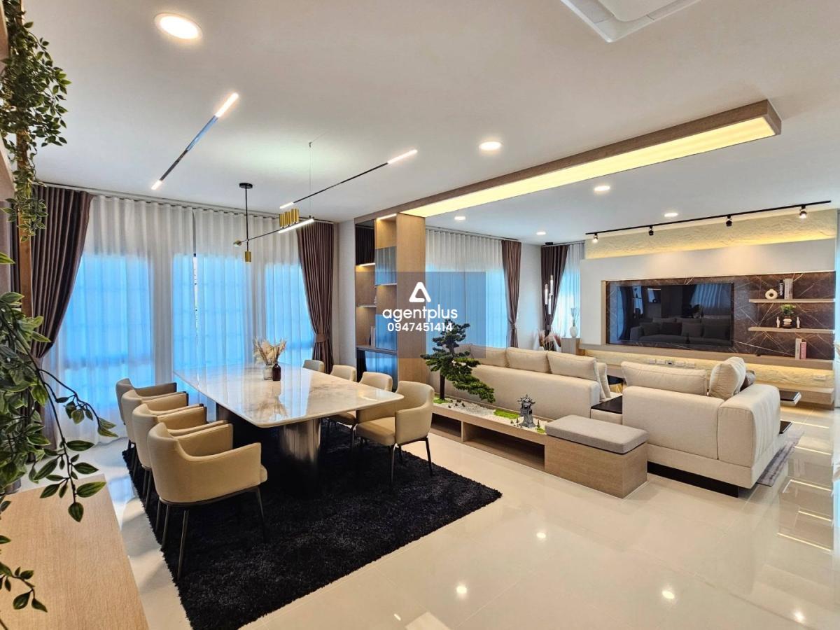 ขาย / ให้เช่าบ้านเดี่ยว 4 ห้องนอน ทำเลบางนา ใกล้ Mega Bangna พร้อมอยู่