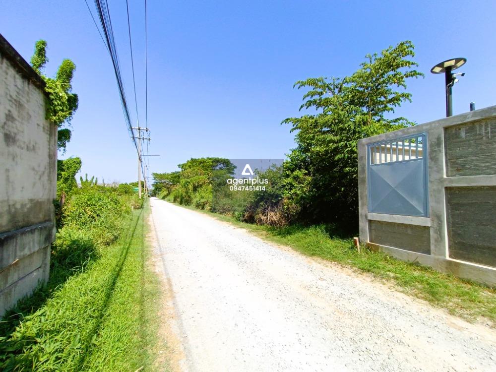 //ขายที่ดินถมแล้ว แปลงใหญ่ 8-2-62 ไร่ ลาดหลุมแก้ว ปทุมธานี หน้ากว้าง 159 ม. ใกล้โรงงาน เหมาะโกดัง / คลังสินค้า / โรงงาน