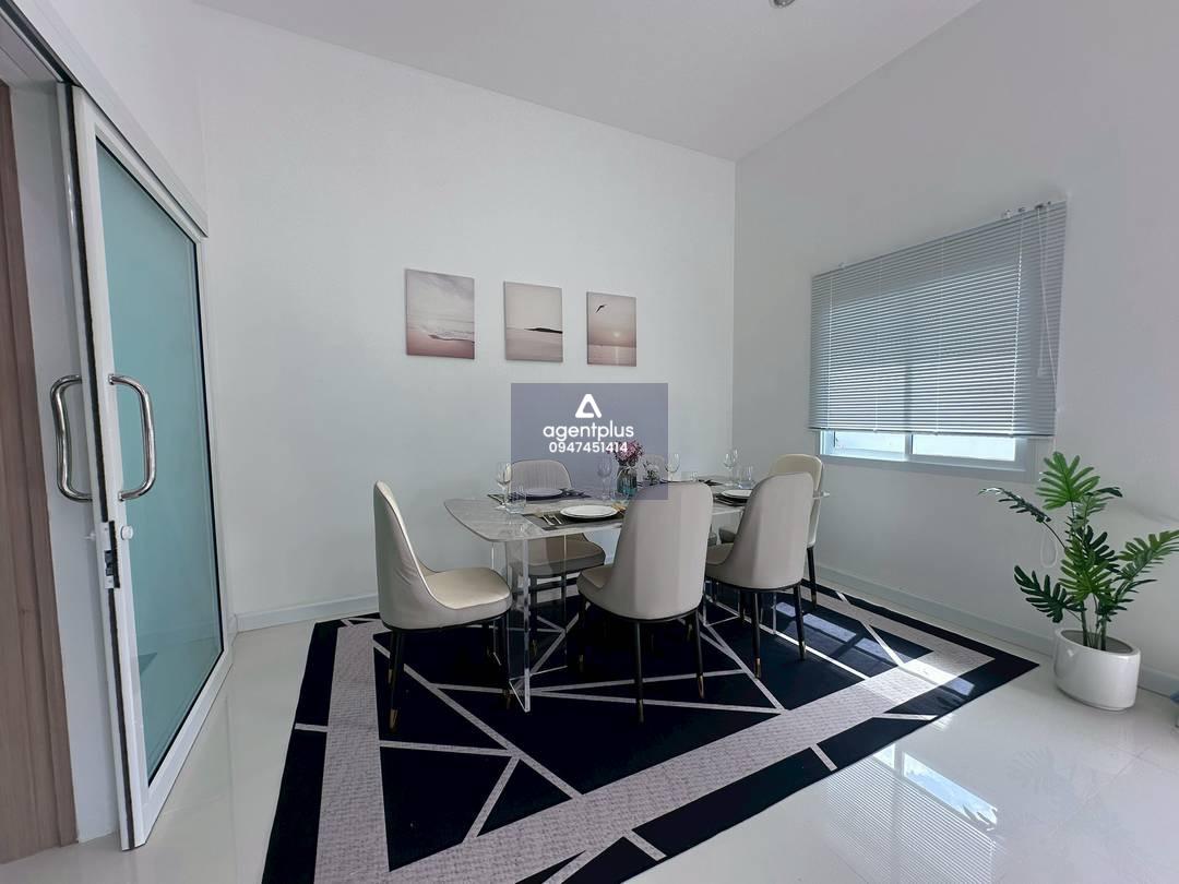 บ้านสระว่ายน้ำพร้อมสวนส่วนตัว | สัตหีบ