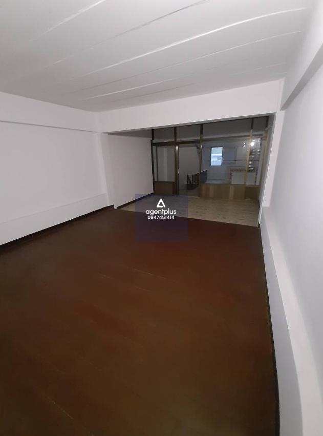 อาคารพาณิชย์ 3.5 ชั้น สภาพภายในตกแต่งใหม่ ทำเลดีในแหล่งชุมชน เหมาะสำหรับการค้าและอยู่อาศัย ถนนสาย 331-บ้านค่าย (ทล.3574)