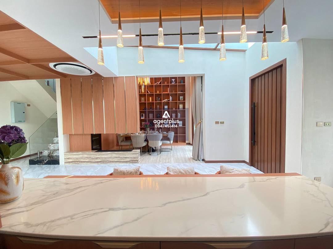 ขายพูลวิลล่าหรู มาบประชัน