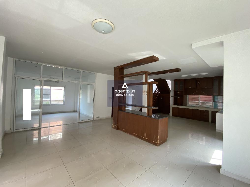 บ้านเดี่ยว 2 ชั้น ทำเลดี การคมนาคมสะดวก สาธารณูปโภคครบครัน ศรีสุข 1 บ้านฉาง ห่างจากถนนสุขุมวิท (ทล.3) ประมาณ 3.1 กม.